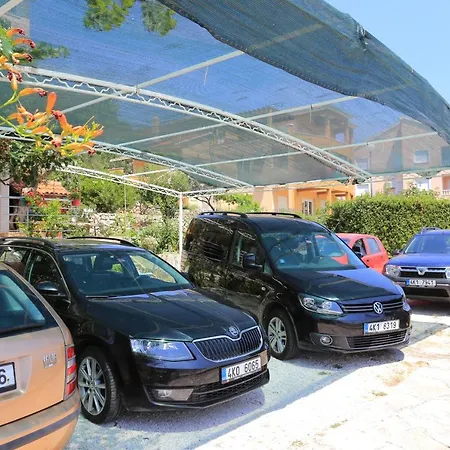Apartment By The Sea Poljica, Trogir - 21178 *